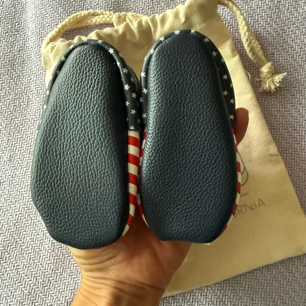 Limited Edition American Flag USA Bird Rock Baby NEW size 4 leather moccasins